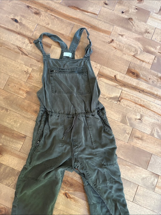 Aritzia Pants - Wilfred Free Aritzia overalls - Olive Green